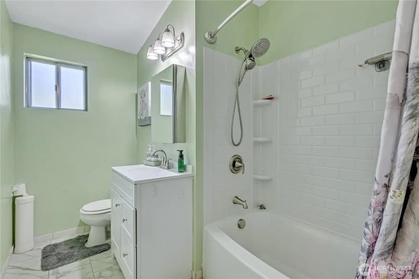 Property photo for 31006 38th Avenue S, Auburn photo 14