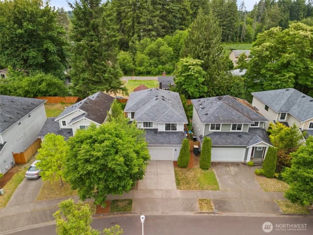 Property photo for 1082 G Street Sw, Tumwater photo 2