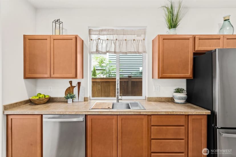 Property photo for 1082 G Street Sw, Tumwater photo 13