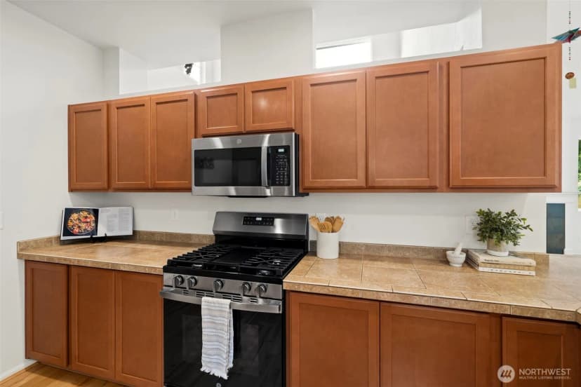 Property photo for 1082 G Street Sw, Tumwater photo 12