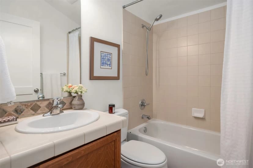 Property photo for 9033 18th Avenue Sw #a, Seattle photo 21
