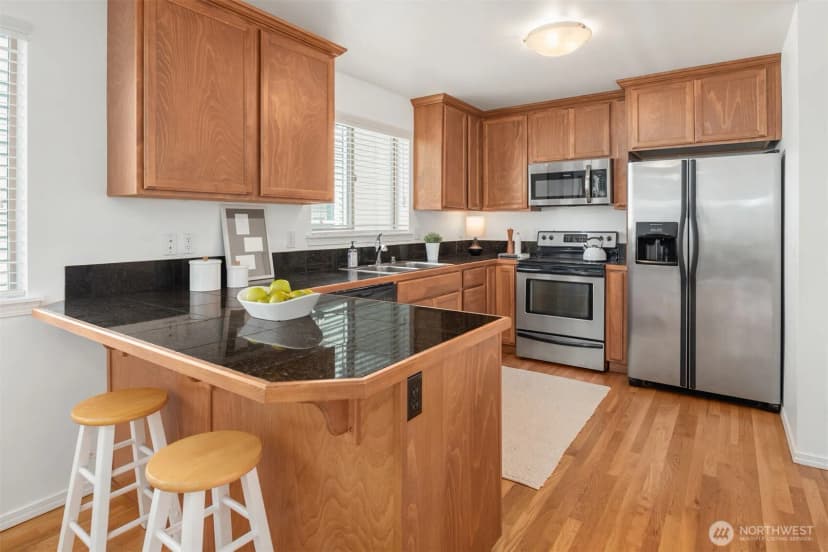 Property photo for 9033 18th Avenue Sw #a, Seattle photo 5