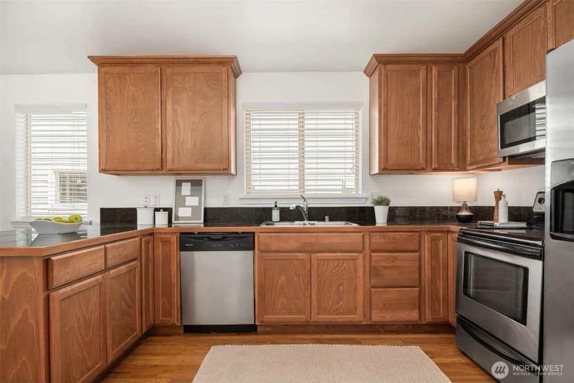 Property photo for 9033 18th Avenue Sw #a, Seattle photo 6