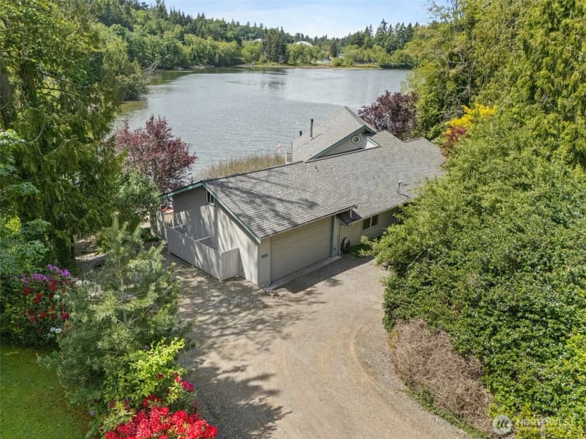 Property photo for 8471 E Caraway Road, Port Orchard photo 2