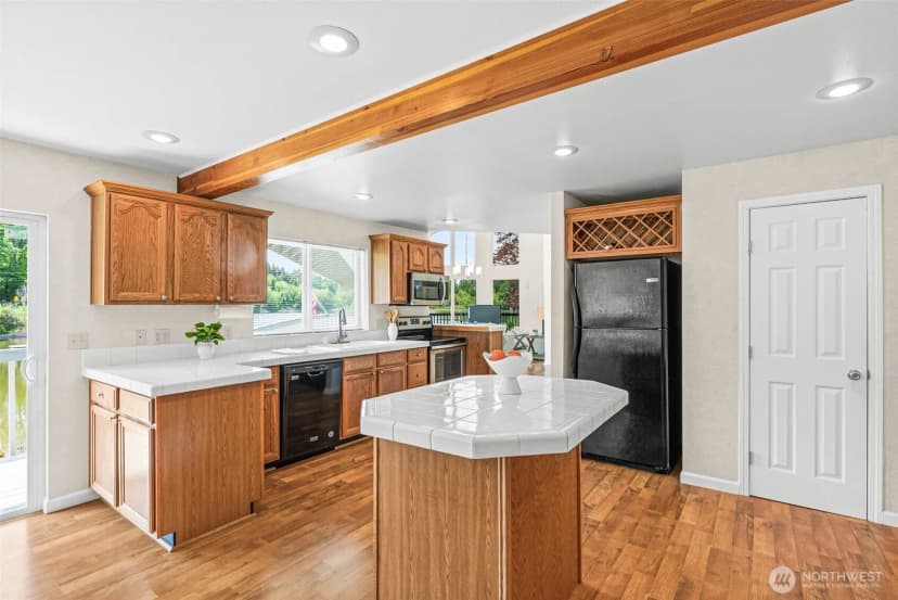 Property photo for 8471 E Caraway Road, Port Orchard photo 23
