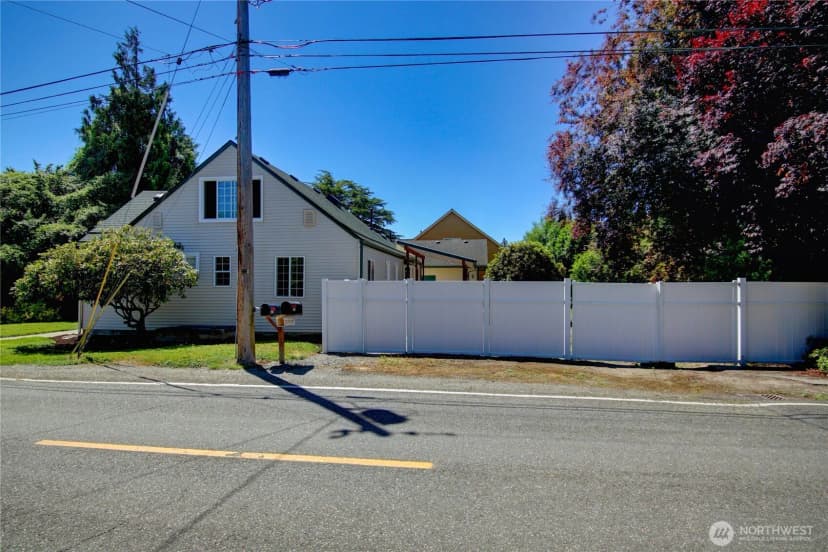 Property photo for 215 N 6th Street, La Conner photo 14