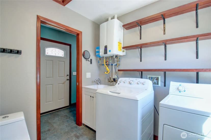 Property photo for 215 N 6th Street, La Conner photo 30