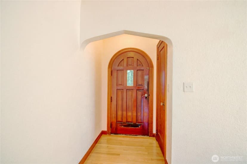 Property photo for 215 N 6th Street, La Conner photo 18