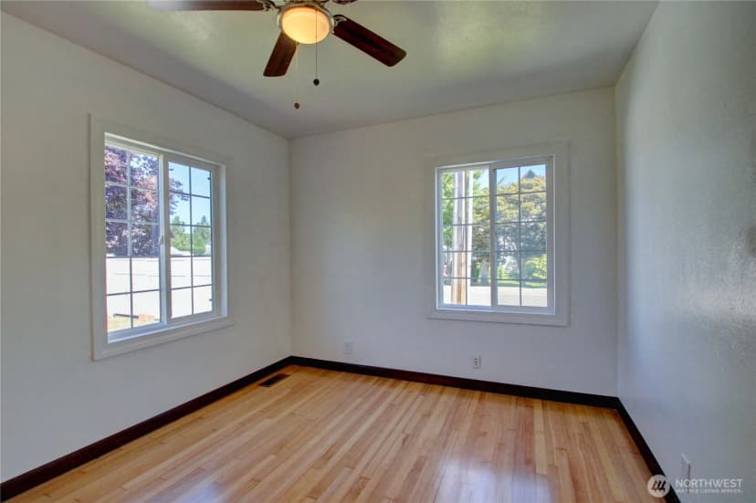 Property photo for 215 N 6th Street, La Conner photo 24
