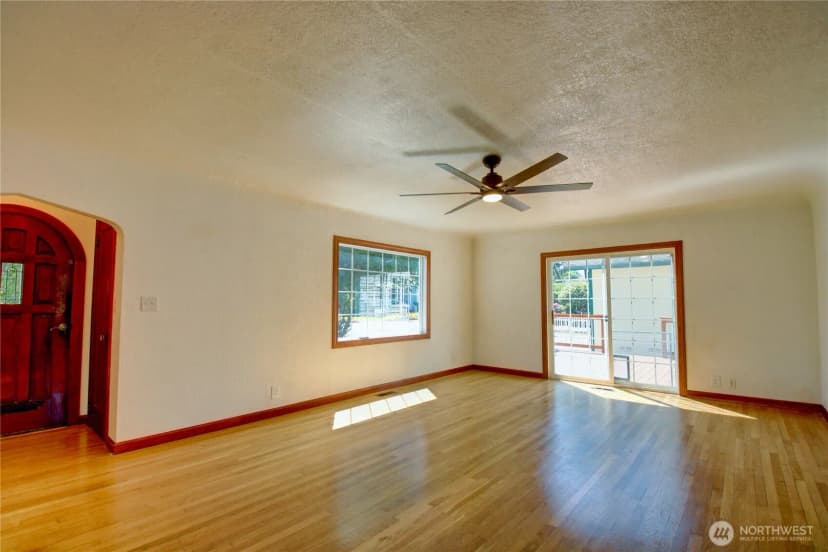 Property photo for 215 N 6th Street, La Conner photo 20