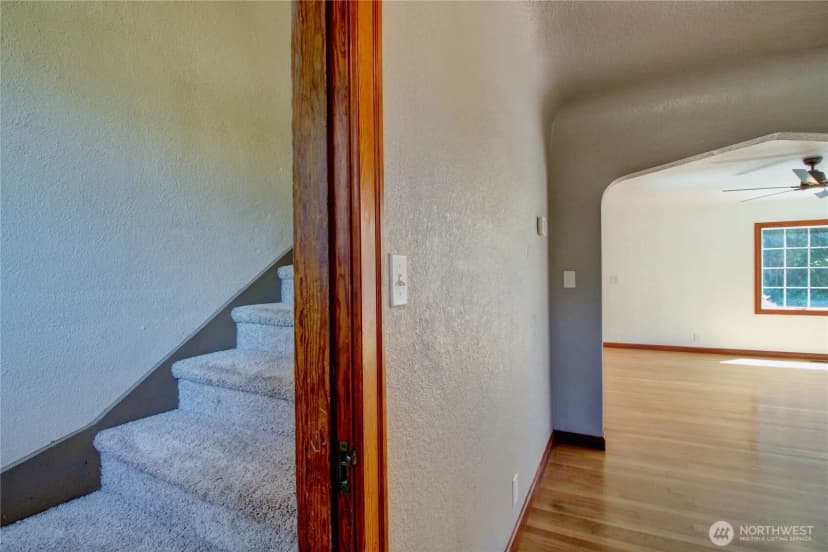 Property photo for 215 N 6th Street, La Conner photo 31