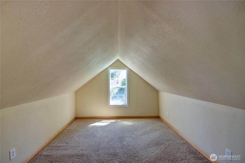 Property photo for 215 N 6th Street, La Conner photo 36