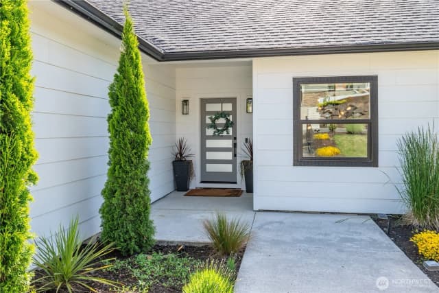 Property photo for 248 Curtis Drive, Longview photo 3