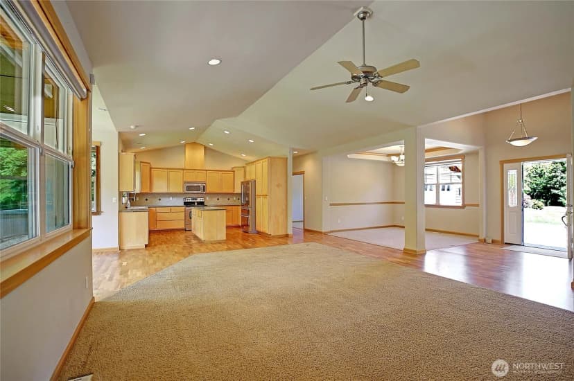 Property photo for 26306 2nd Avenue Ne, Arlington photo 13