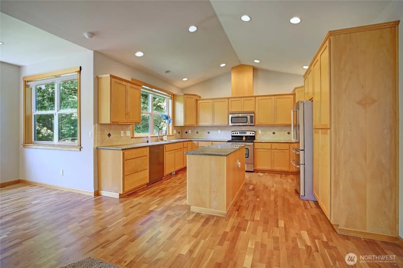 Property photo for 26306 2nd Avenue Ne, Arlington photo 11