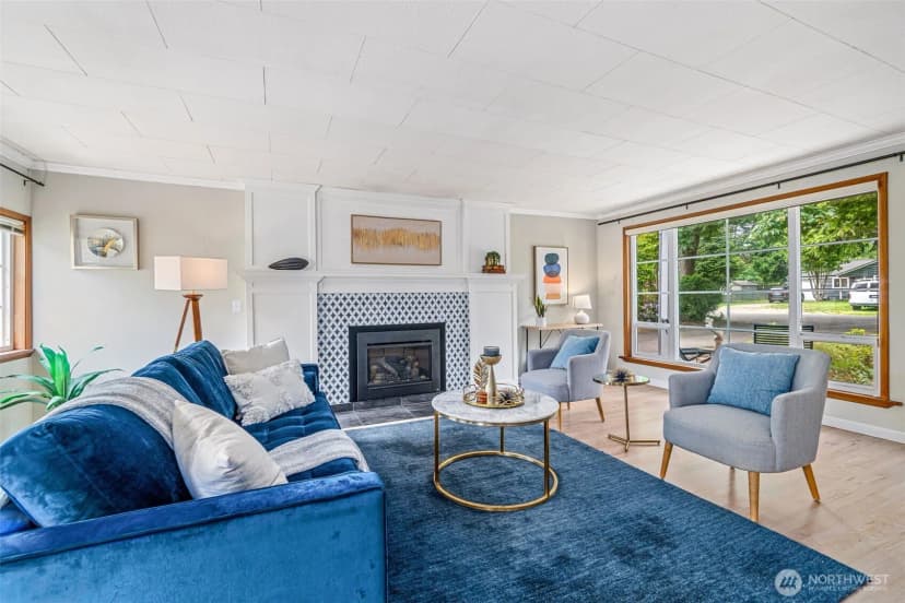 Property photo for 13720 Corliss Avenue N, Seattle photo 5