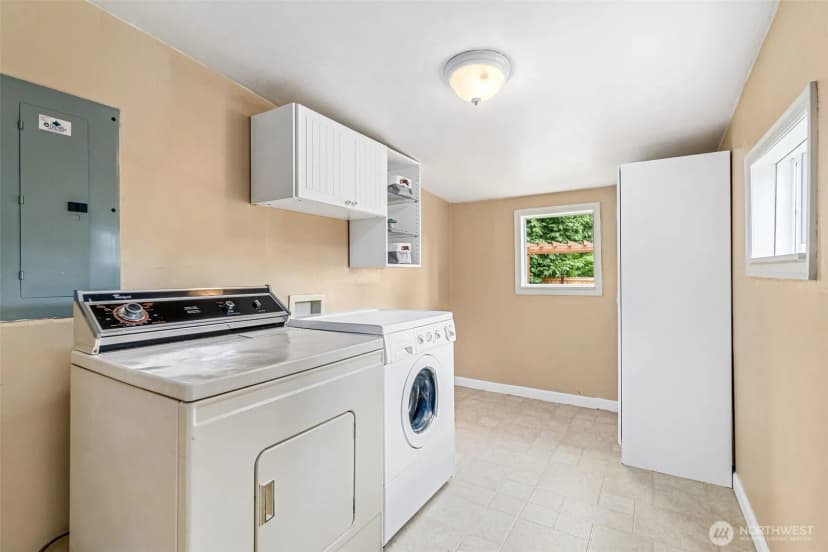 Property photo for 13720 Corliss Avenue N, Seattle photo 19