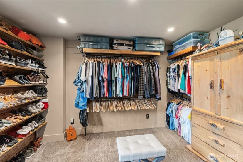 Property photo for 33905 Winterwood Lane Ne, Davenport photo 32