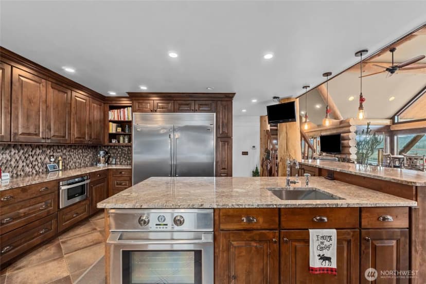 Property photo for 33905 Winterwood Lane Ne, Davenport photo 15