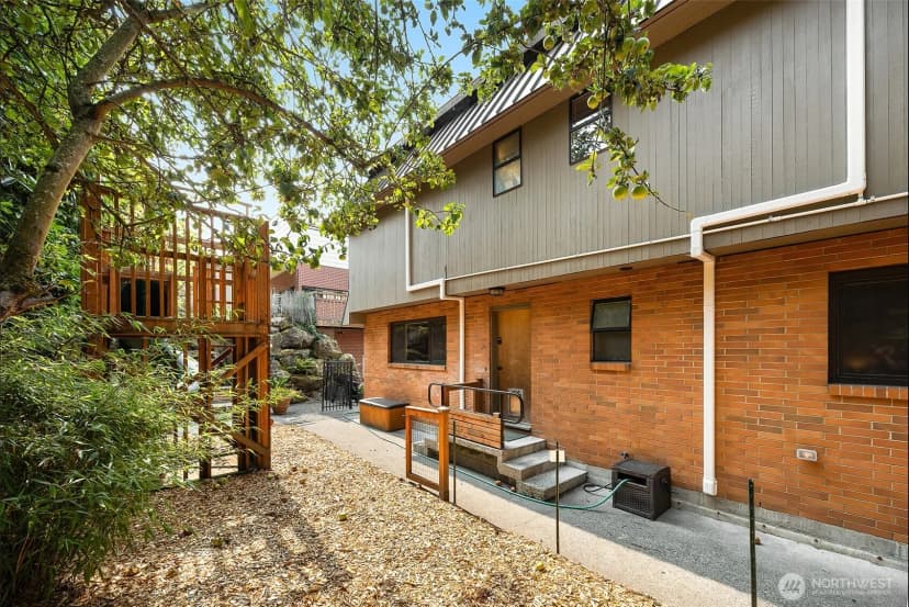 Property photo for 8814 Earl Avenue Nw, Seattle photo 30