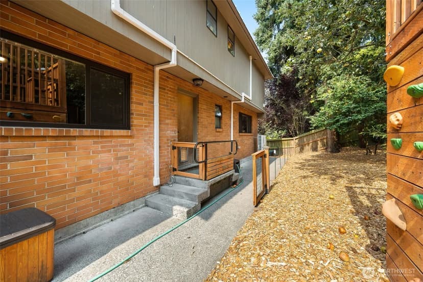Property photo for 8814 Earl Avenue Nw, Seattle photo 35