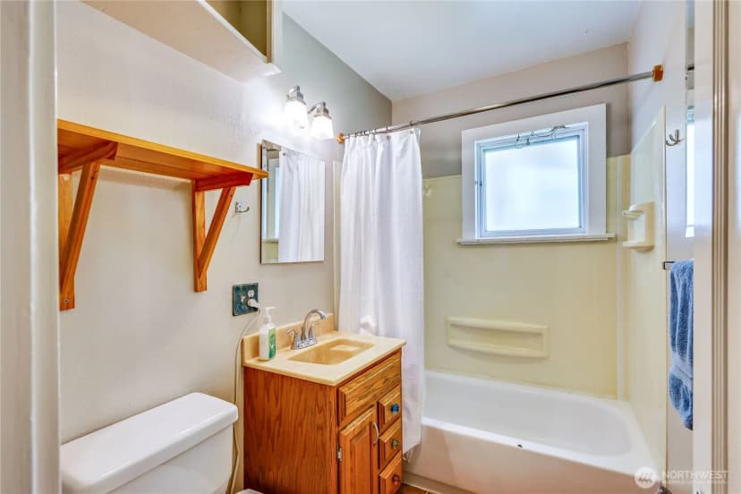 Property photo for 715 Grant Street, Port Townsend photo 15