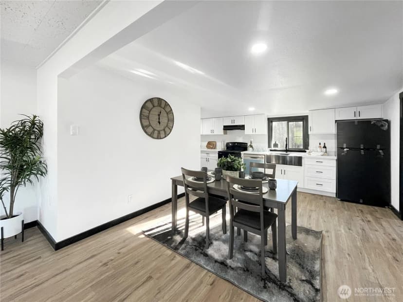 Property photo for 41 E Agate Loop Road, Shelton photo 11