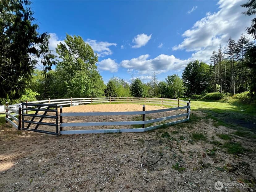 Property photo for 41 E Agate Loop Road, Shelton photo 28