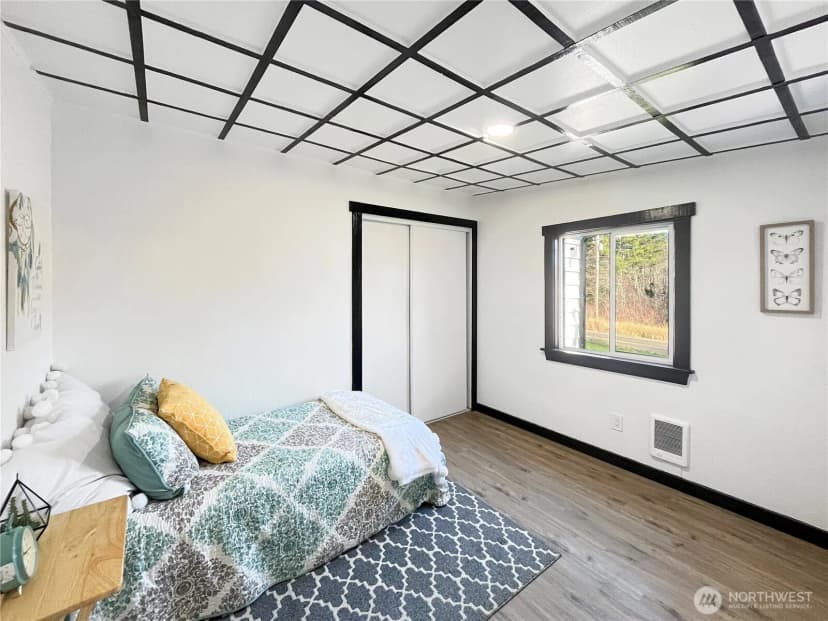 Property photo for 41 E Agate Loop Road, Shelton photo 15