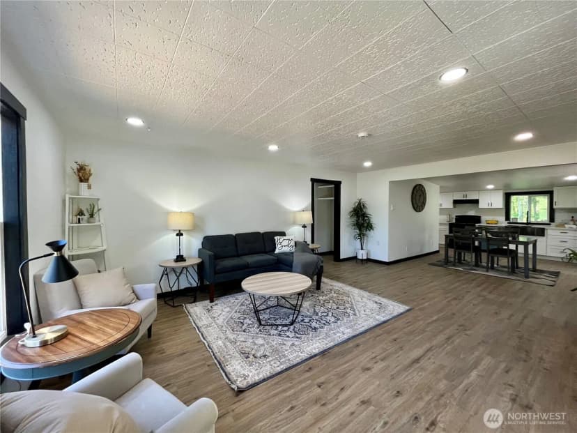 Property photo for 41 E Agate Loop Road, Shelton photo 10