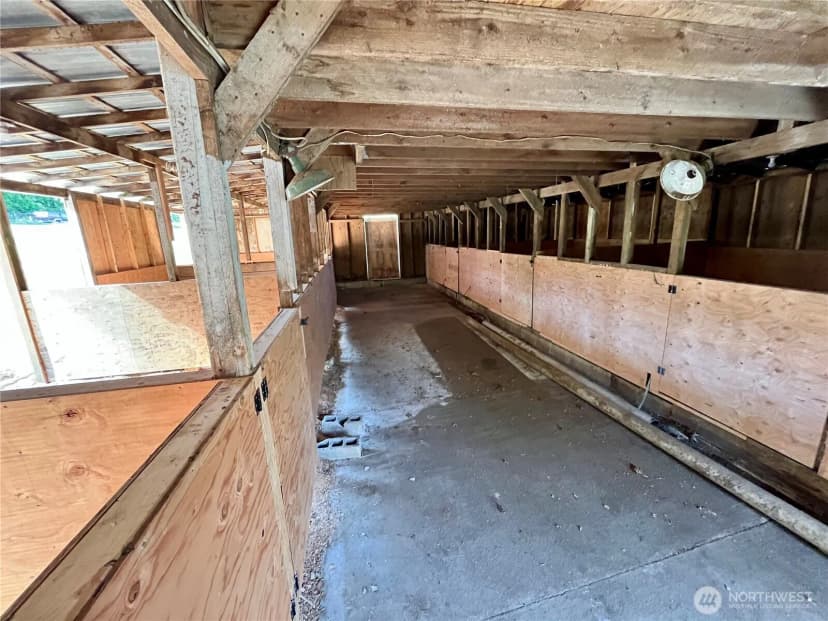 Property photo for 41 E Agate Loop Road, Shelton photo 23