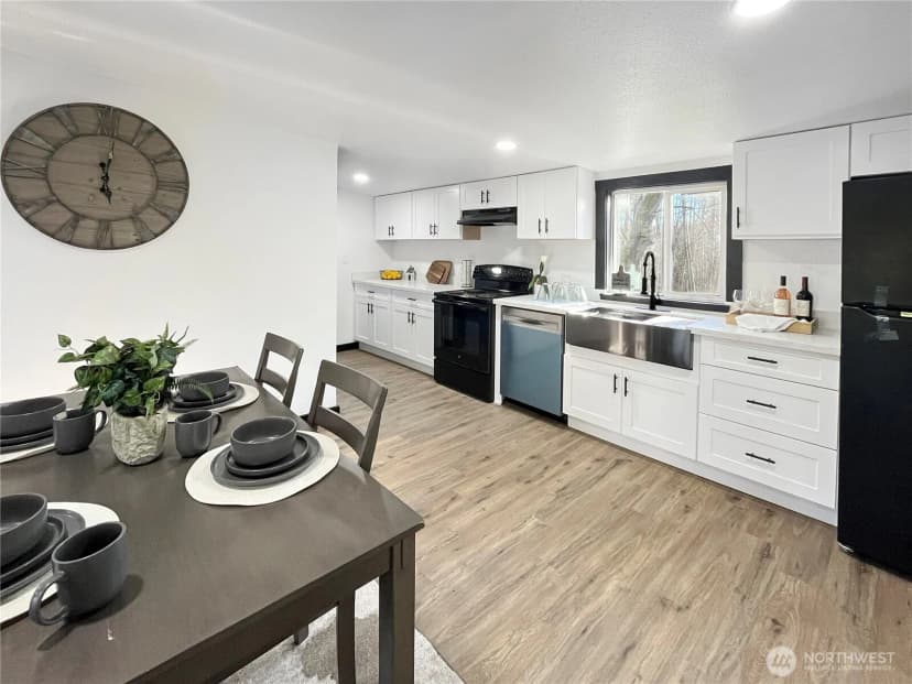 Property photo for 41 E Agate Loop Road, Shelton photo 12