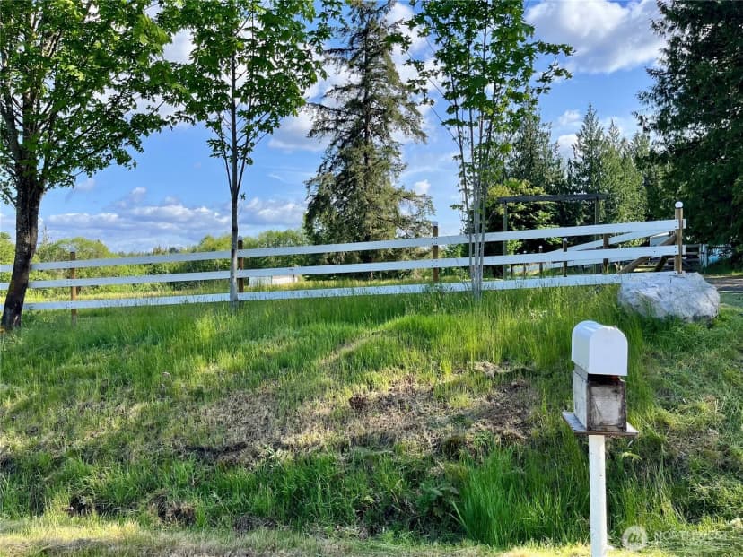 Property photo for 41 E Agate Loop Road, Shelton photo 36