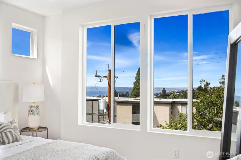 Property photo for 4515 44th Avenue Sw #a, Seattle photo 23