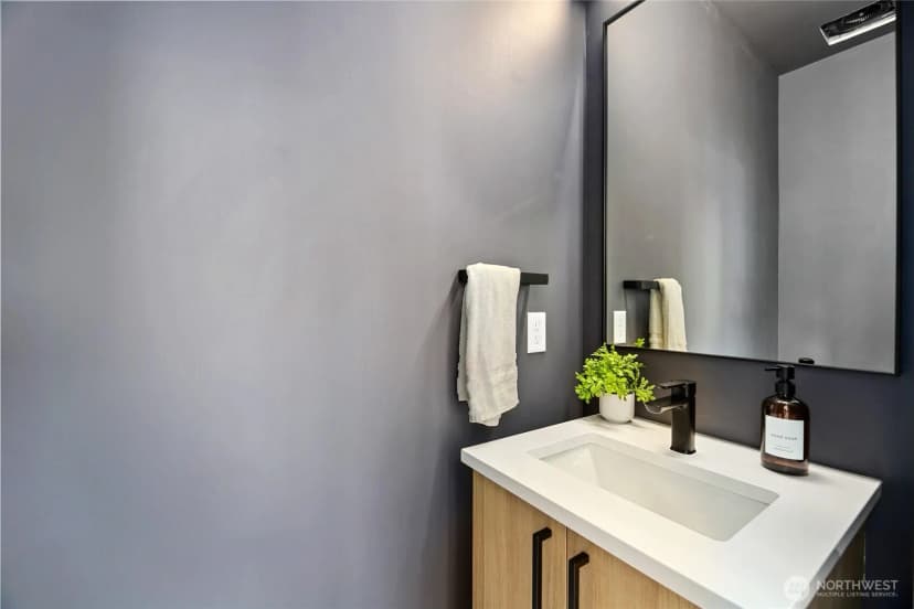 Property photo for 4515 44th Avenue Sw #a, Seattle photo 13