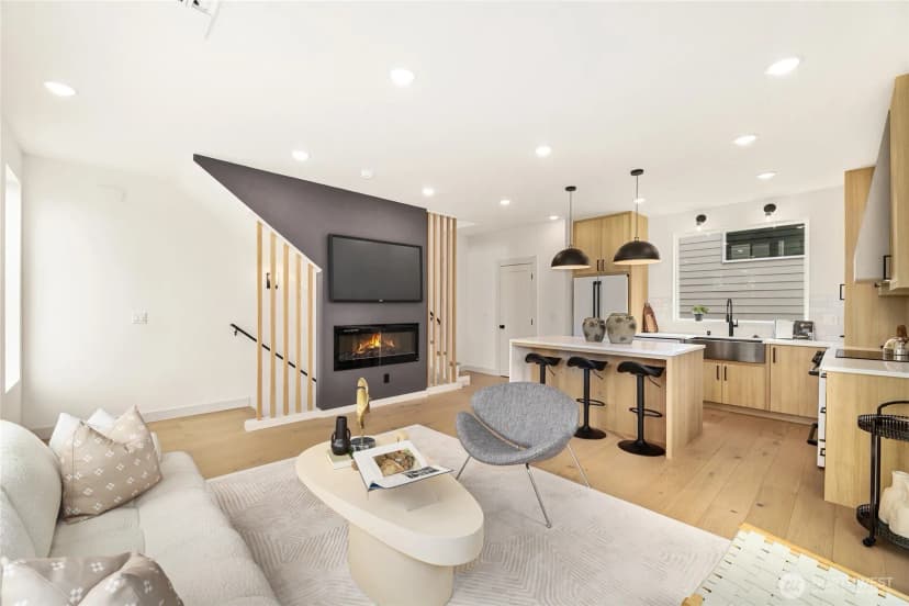 Property photo for 4515 44th Avenue Sw #a, Seattle photo 9