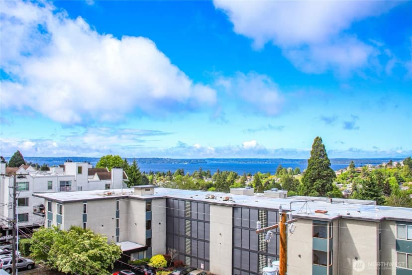 Property photo for 4515 44th Avenue Sw #a, Seattle photo 22