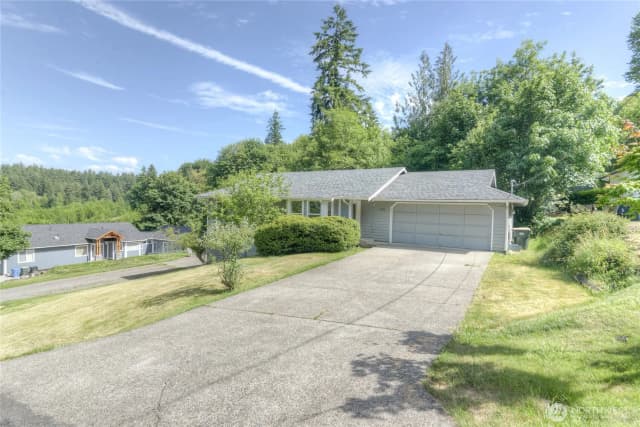 Property photo for 2539 123rd Avenue Sw, Olympia