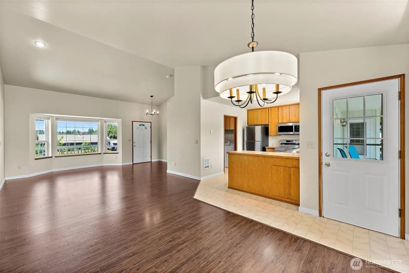Property photo for 117 Eagle Glen Court, Eatonville photo 12