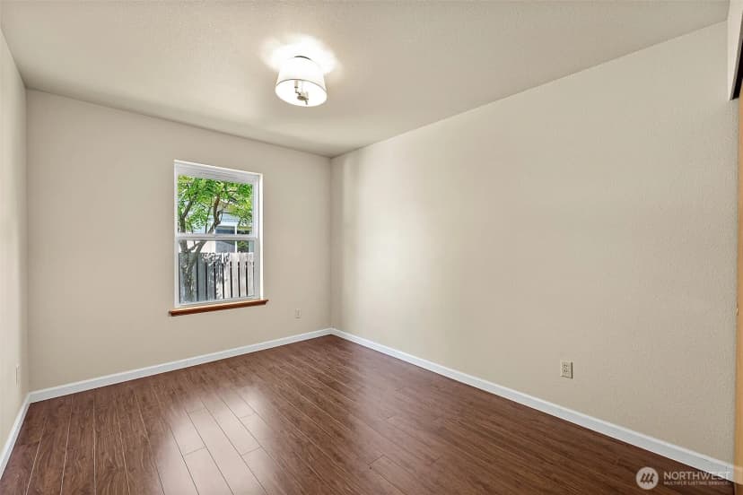 Property photo for 117 Eagle Glen Court, Eatonville photo 20
