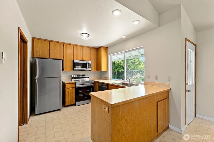 Property photo for 117 Eagle Glen Court, Eatonville photo 13