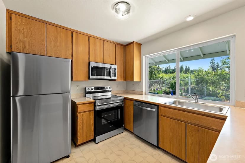 Property photo for 117 Eagle Glen Court, Eatonville photo 14