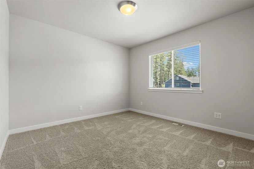 Property photo for 16152 8th Avenue E, Spanaway photo 28