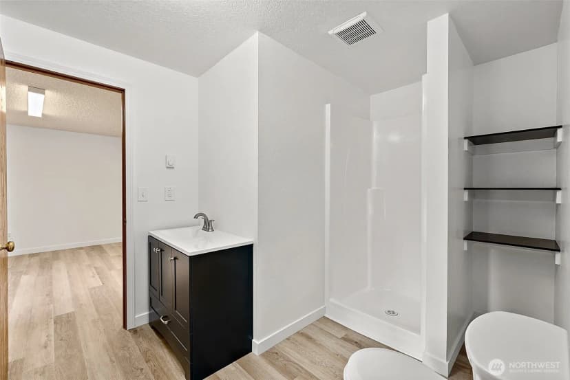 Property photo for 21112 129th Avenue E, Graham photo 15