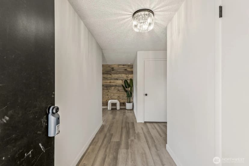 Property photo for 15330 40th Avenue W #a & B, Lynnwood photo 8