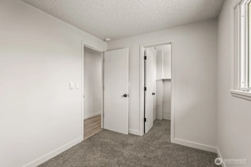 Property photo for 15330 40th Avenue W #a & B, Lynnwood photo 15