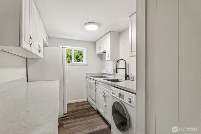 Property photo for 15330 40th Avenue W #a & B, Lynnwood photo 34
