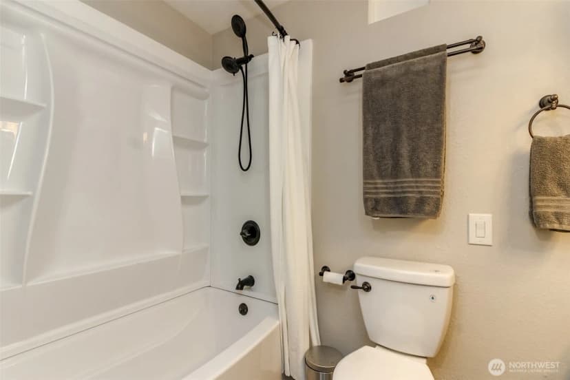 Property photo for 35616 15th Ave Sw, Federal Way photo 20