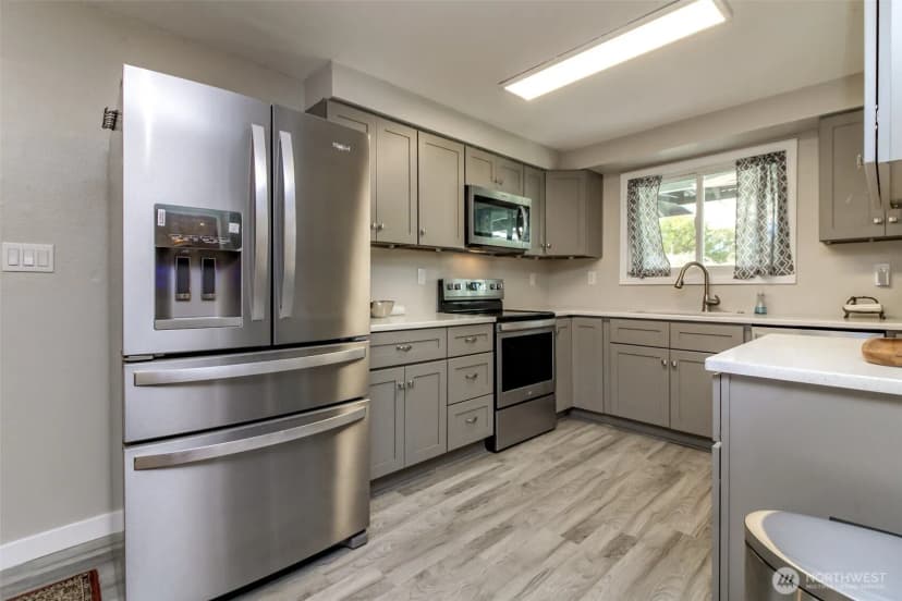 Property photo for 35616 15th Ave Sw, Federal Way photo 14