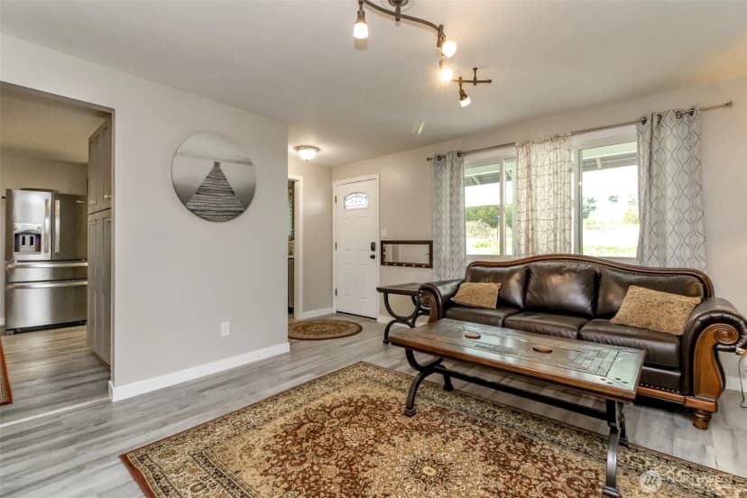 Property photo for 35616 15th Ave Sw, Federal Way photo 11